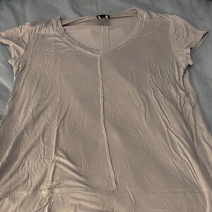 H by Bordeaux Soft Gray Short Sleeve Top v neck NWOT raw edge size small